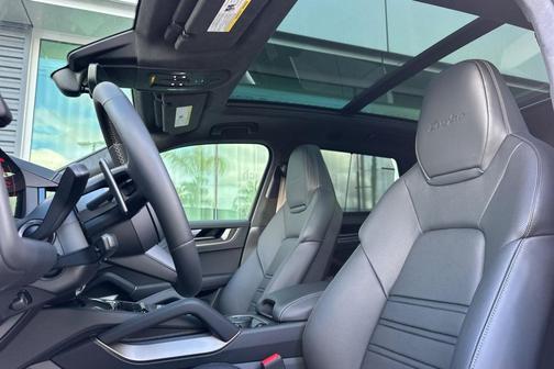 2026 Porsche Cayenne Cayenne Turbo E-Hybrid