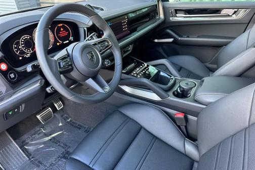 2026 Porsche Cayenne Cayenne Turbo E-Hybrid