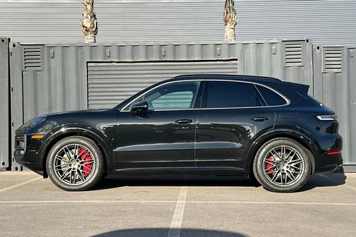 2026 Porsche Cayenne Cayenne Turbo E-Hybrid