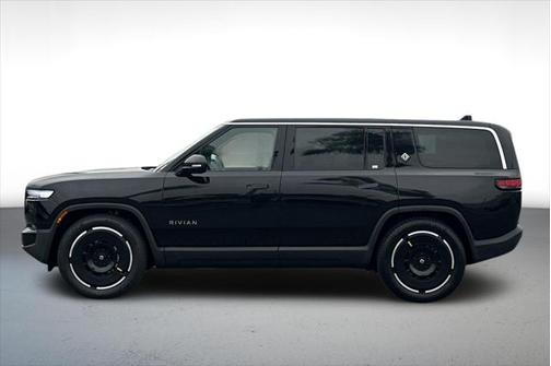 2025 Rivian R1S Adventure