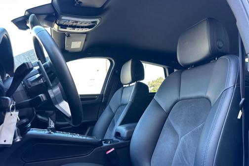 2020 Porsche Macan