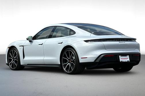 2025 Porsche Taycan 