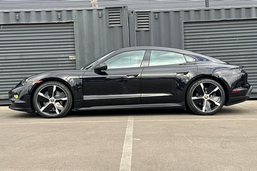 2022 Porsche Taycan Base (A2)