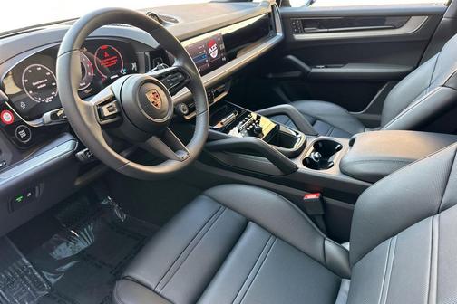 2025 Porsche Cayenne