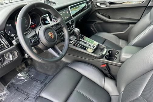 2024 Porsche Macan 