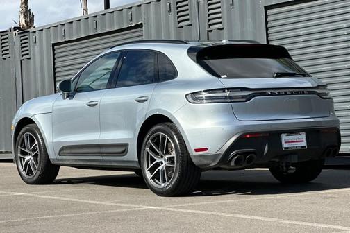 2024 Porsche Macan 