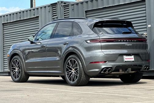 2025 Porsche Cayenne Cayenne