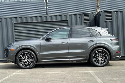2025 Porsche Cayenne Cayenne