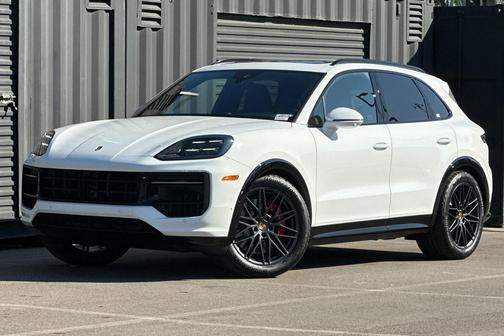 2026 Porsche Cayenne GTS