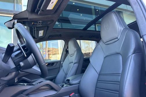 2026 Porsche Cayenne GTS