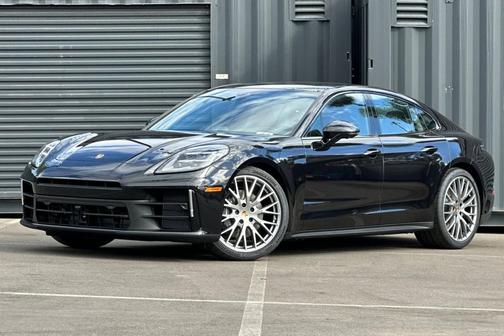 2026 Porsche Panamera 