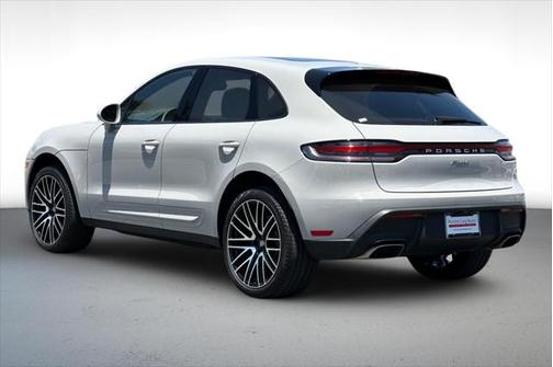 2025 Porsche Macan Base