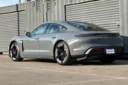 2026 Porsche Taycan 4S