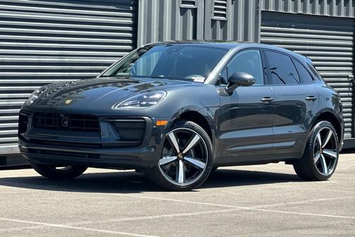 Volcano Grey Metallic 2026 Porsche Macan Macan