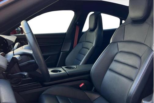 2023 Porsche Taycan
