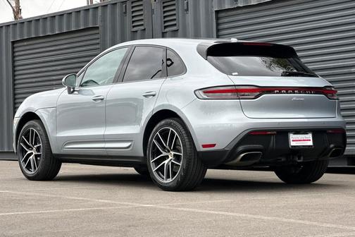 2023 Porsche Macan 