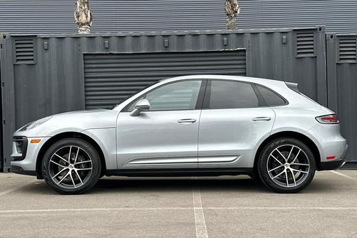2023 Porsche Macan 