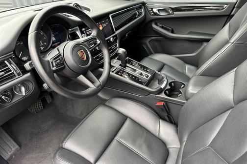 2023 Porsche Macan 