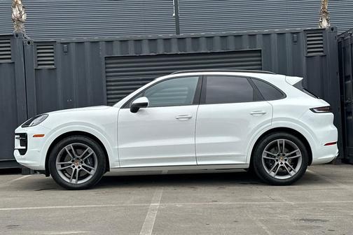 2025 Porsche Cayenne Cayenne
