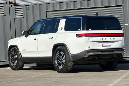 2022 Rivian R1S Launch Edition