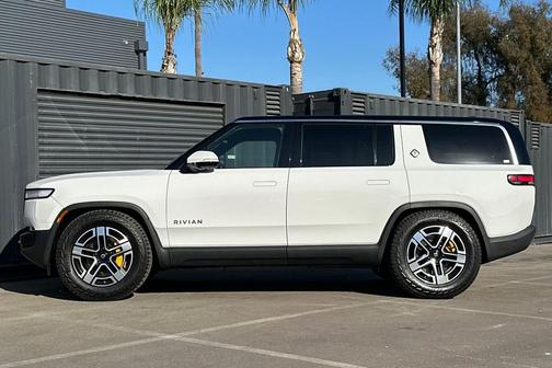 2022 Rivian R1S Launch Edition