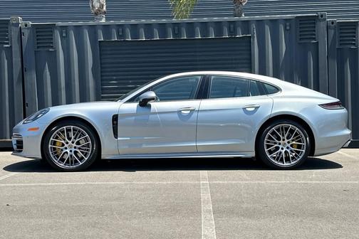 Dolomite Silver Metallic 2021 Porsche Panamera RWD