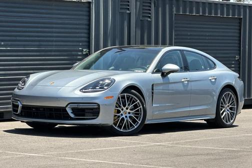 Dolomite Silver Metallic 2021 Porsche Panamera RWD