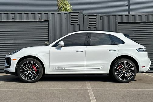 2024 Porsche Macan S