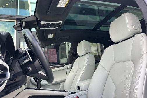 2024 Porsche Macan S