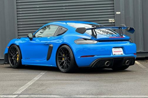 2024 Porsche 718 Cayman GT4 RS