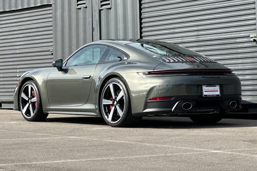 ADVENTURINE GREEN 2026 Porsche 911 Carrera 4S