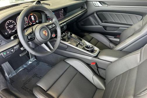 ADVENTURINE GREEN 2026 Porsche 911 Carrera 4S