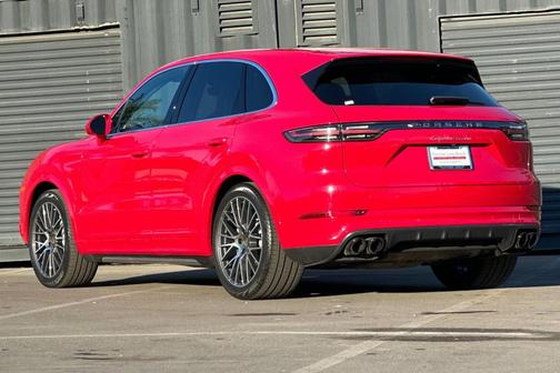 2022 Porsche Cayenne Turbo