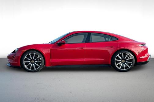 2022 Porsche Taycan 