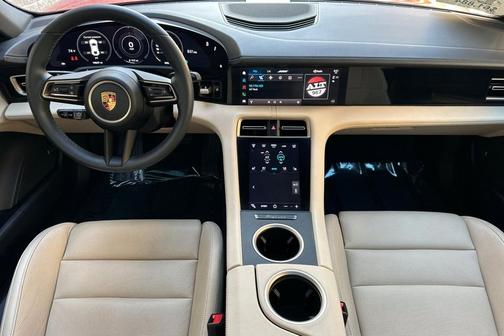 2022 Porsche Taycan 