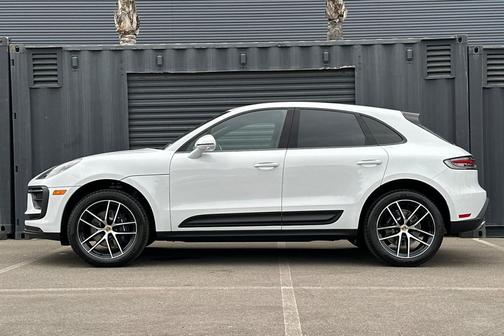 2026 Porsche Macan Macan
