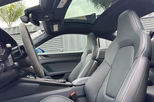 2026 Porsche 911 Carrera GTS