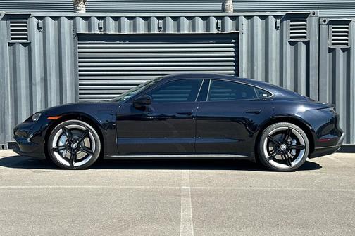 Jet Black Metallic 2024 Porsche Taycan