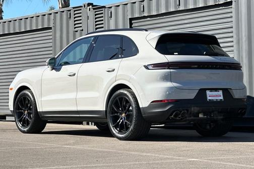 2026 Porsche Cayenne Cayenne