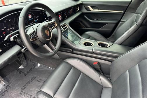 Jet Black Metallic 2021 Porsche Taycan 4S