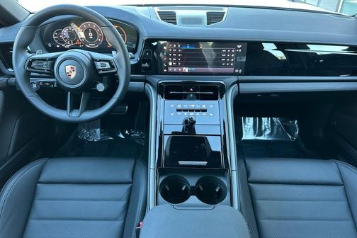 2026 Porsche Panamera 