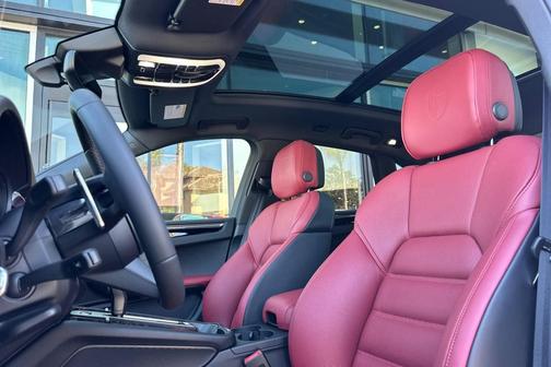 2026 Porsche Macan S