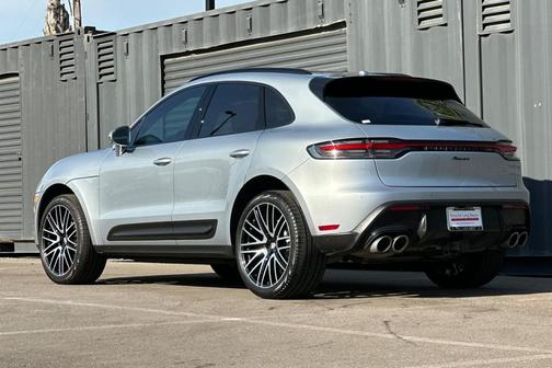2024 Porsche Macan 
