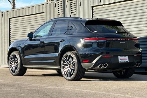 2025 Porsche Macan 