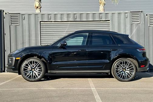 2025 Porsche Macan 