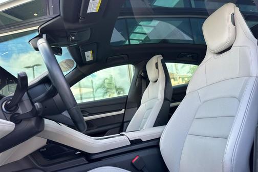 2022 Porsche Taycan 4S