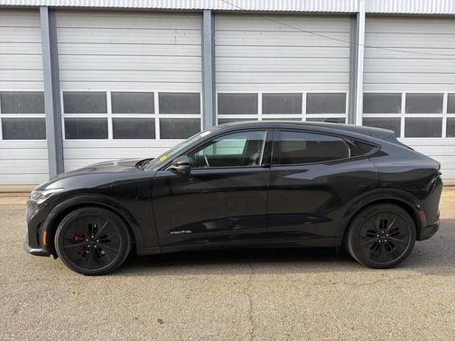 2025 Ford Mustang Mach-E GT