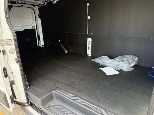 Oxford White 2024 Ford Transit-250 Base