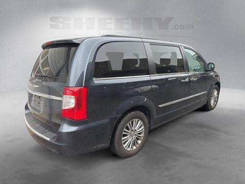 Maximum Steel Metallic Clearcoat 2013 Chrysler Town & Country Touring-L