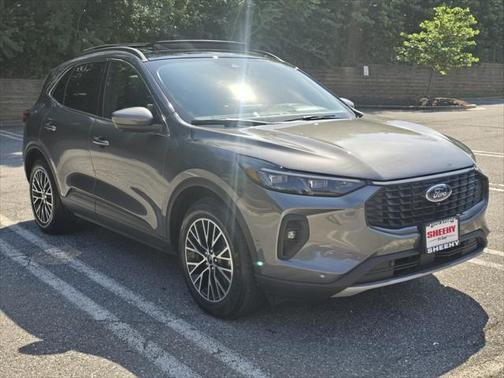2023 Ford Escape PHEV SE